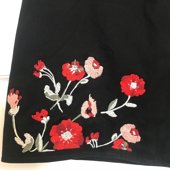 NWT Ann Taylor LOFT Outlet skirt | Size 2 - Picture 2 of 5